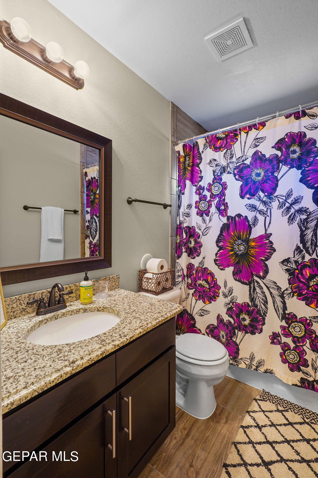 1909 WILLIAM CAPLES Street