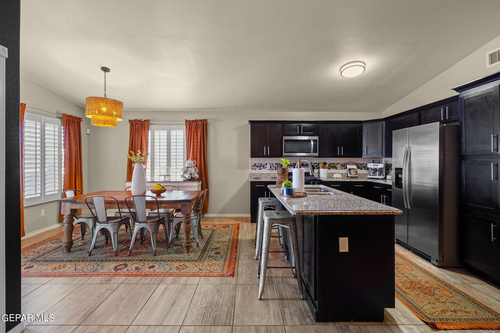 1909 WILLIAM CAPLES Street