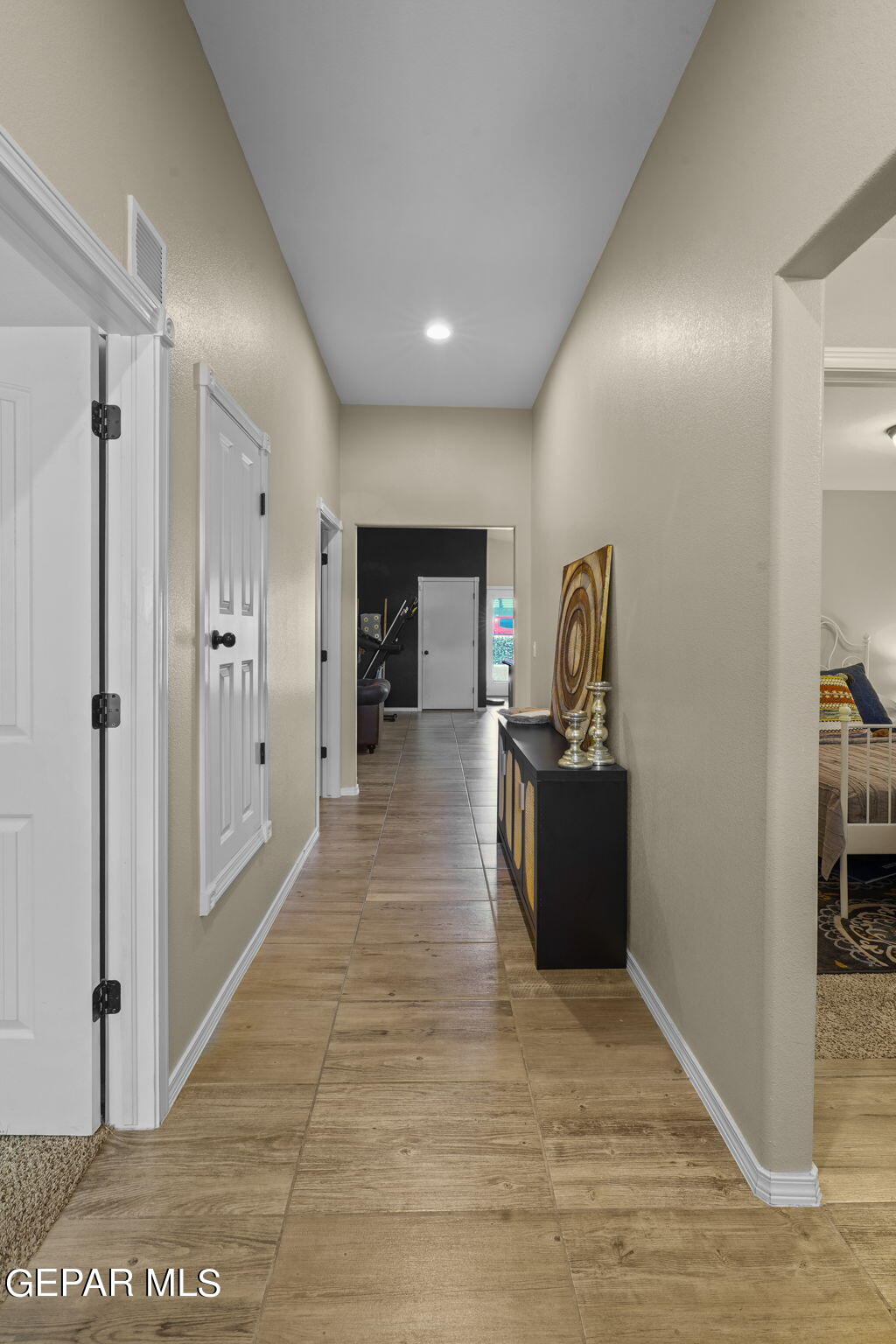 1909 WILLIAM CAPLES Street