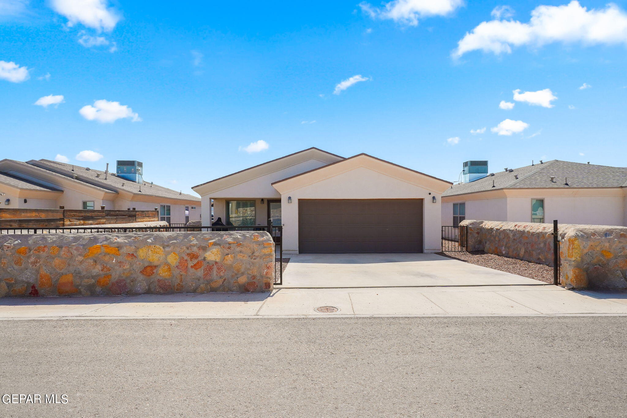 1909 WILLIAM CAPLES Street