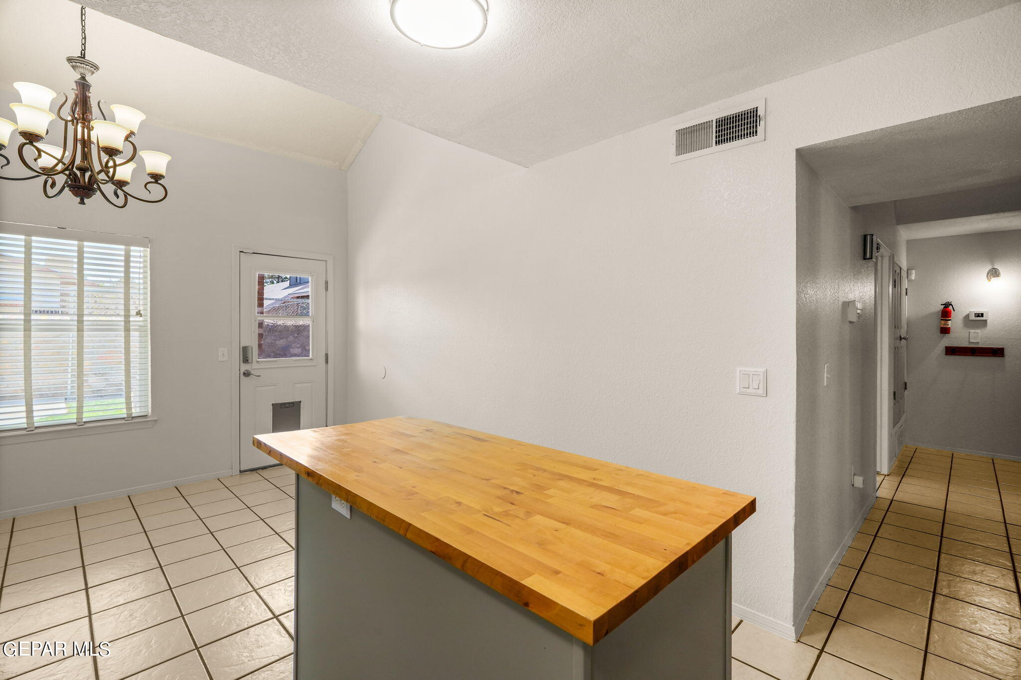 5672 Colin Powell Avenue