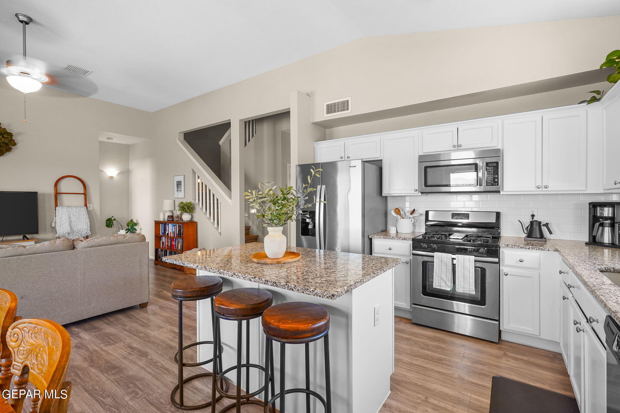 6813 Inca Dove Drive