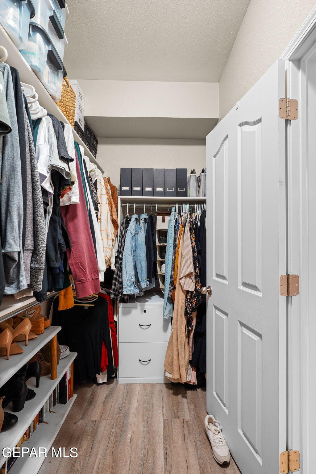 6813 Inca Dove Drive