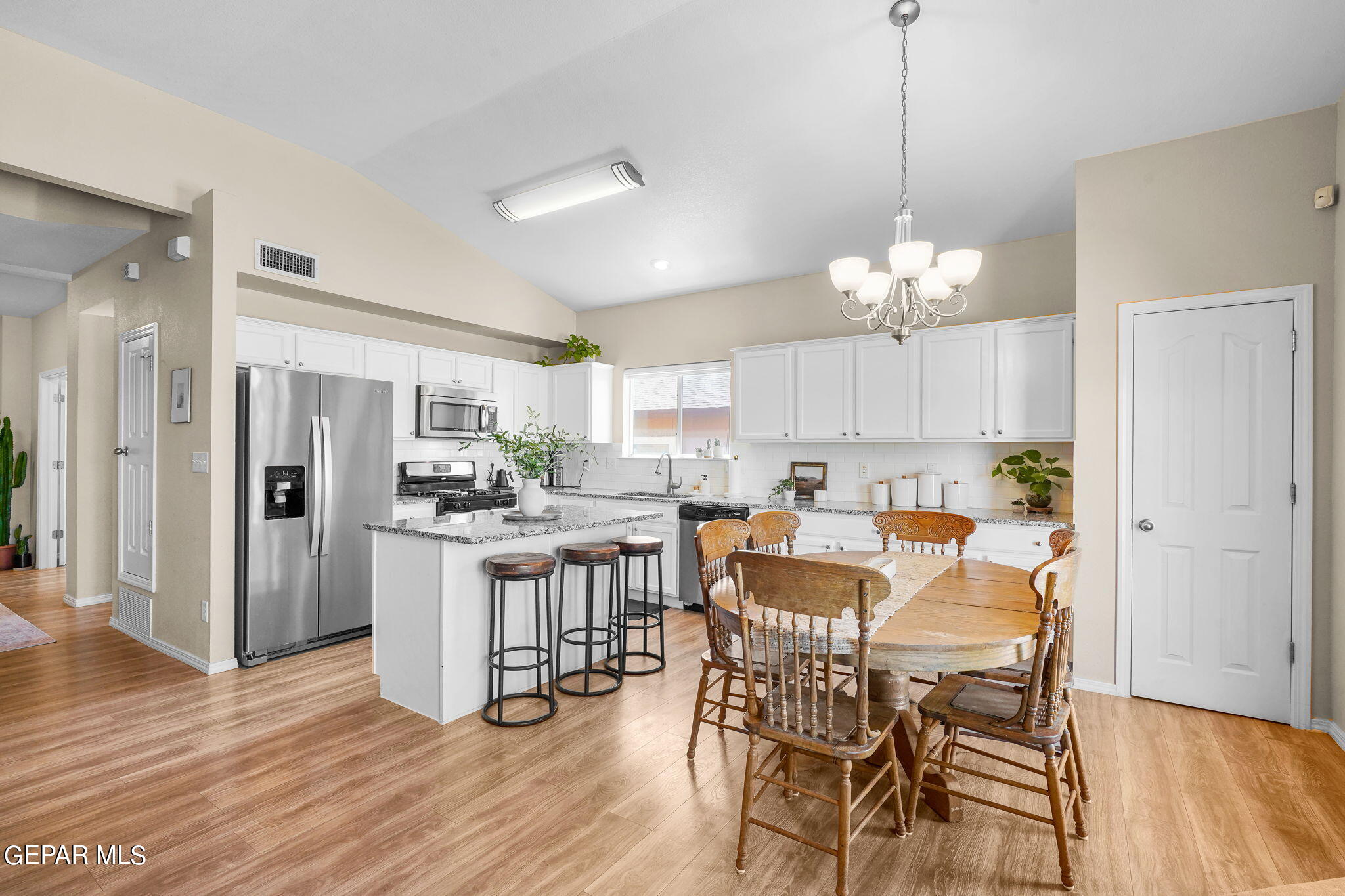 6813 Inca Dove Drive