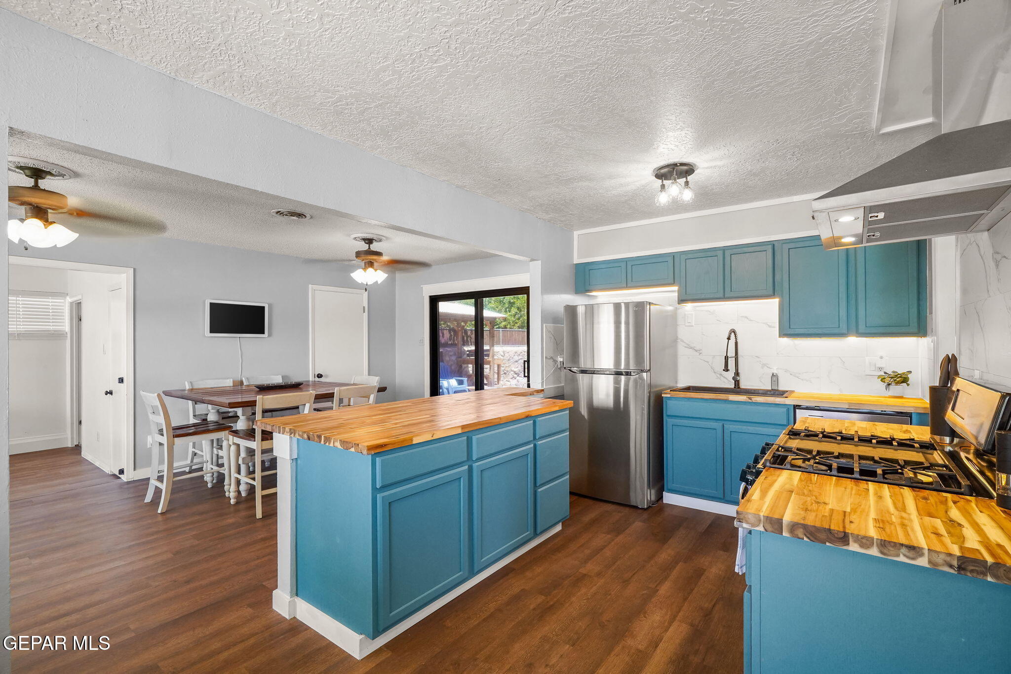 217 VIKING Drive