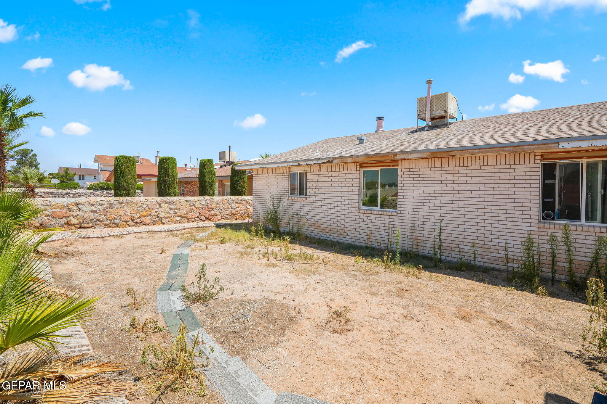 1545 SIERRA DE ORO Drive