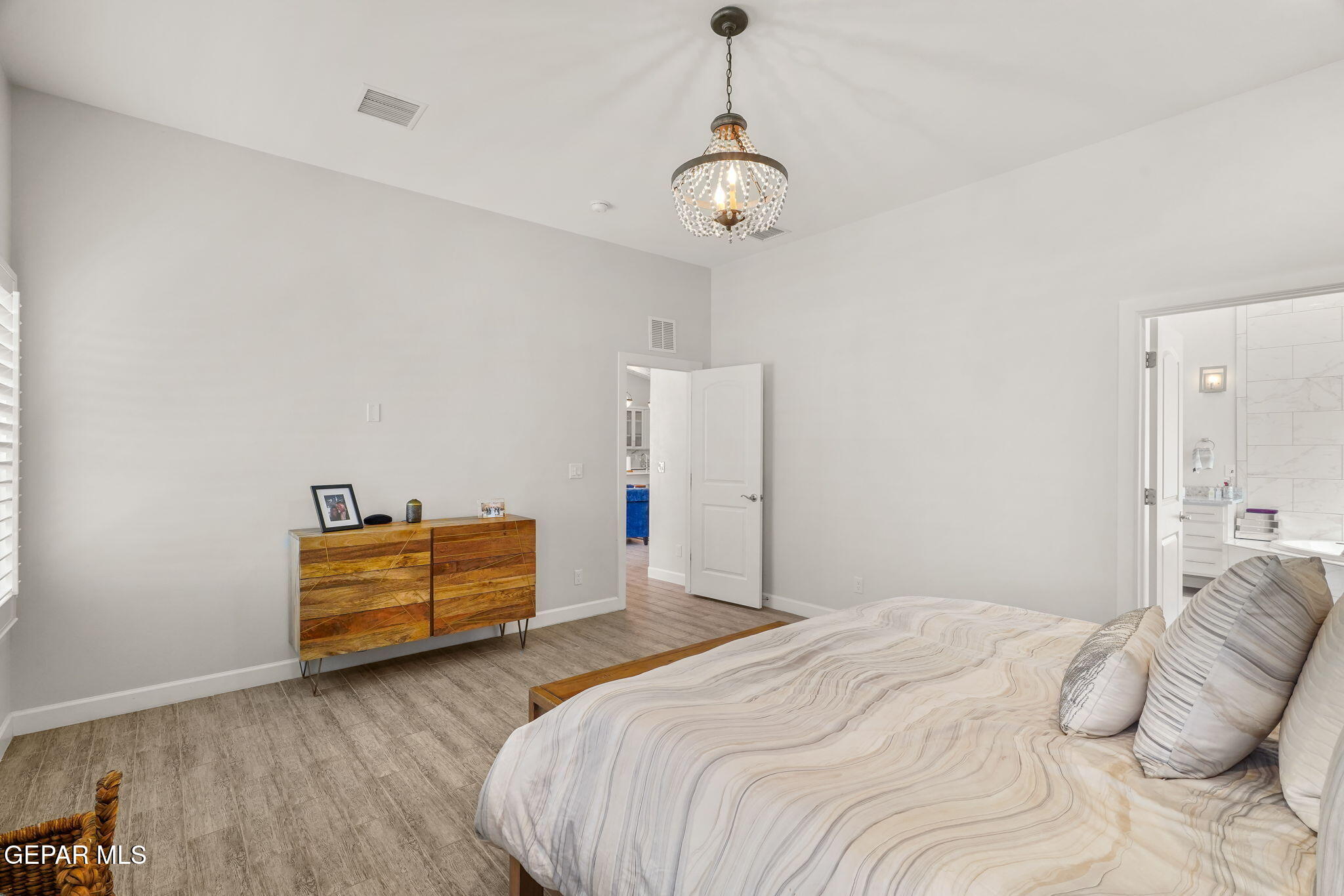 7837 ENCHANTED CLIFF Drive