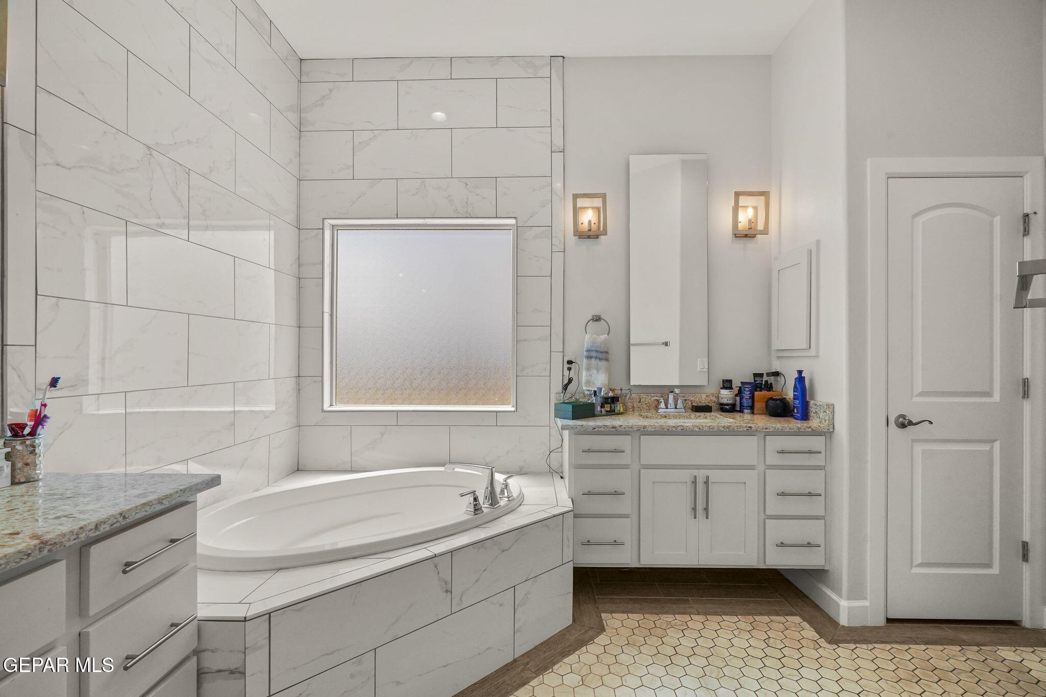 7837 ENCHANTED CLIFF Drive