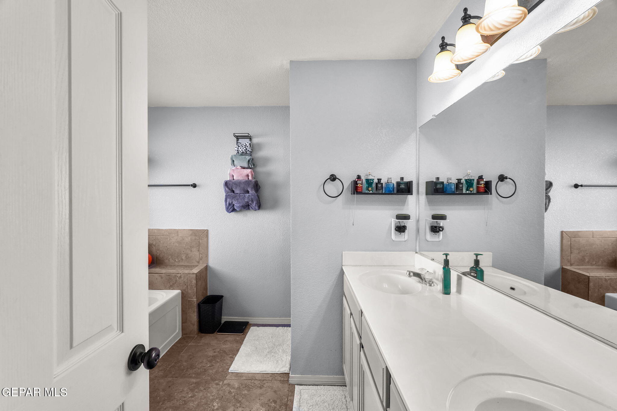 14195 RANIER POINT Drive