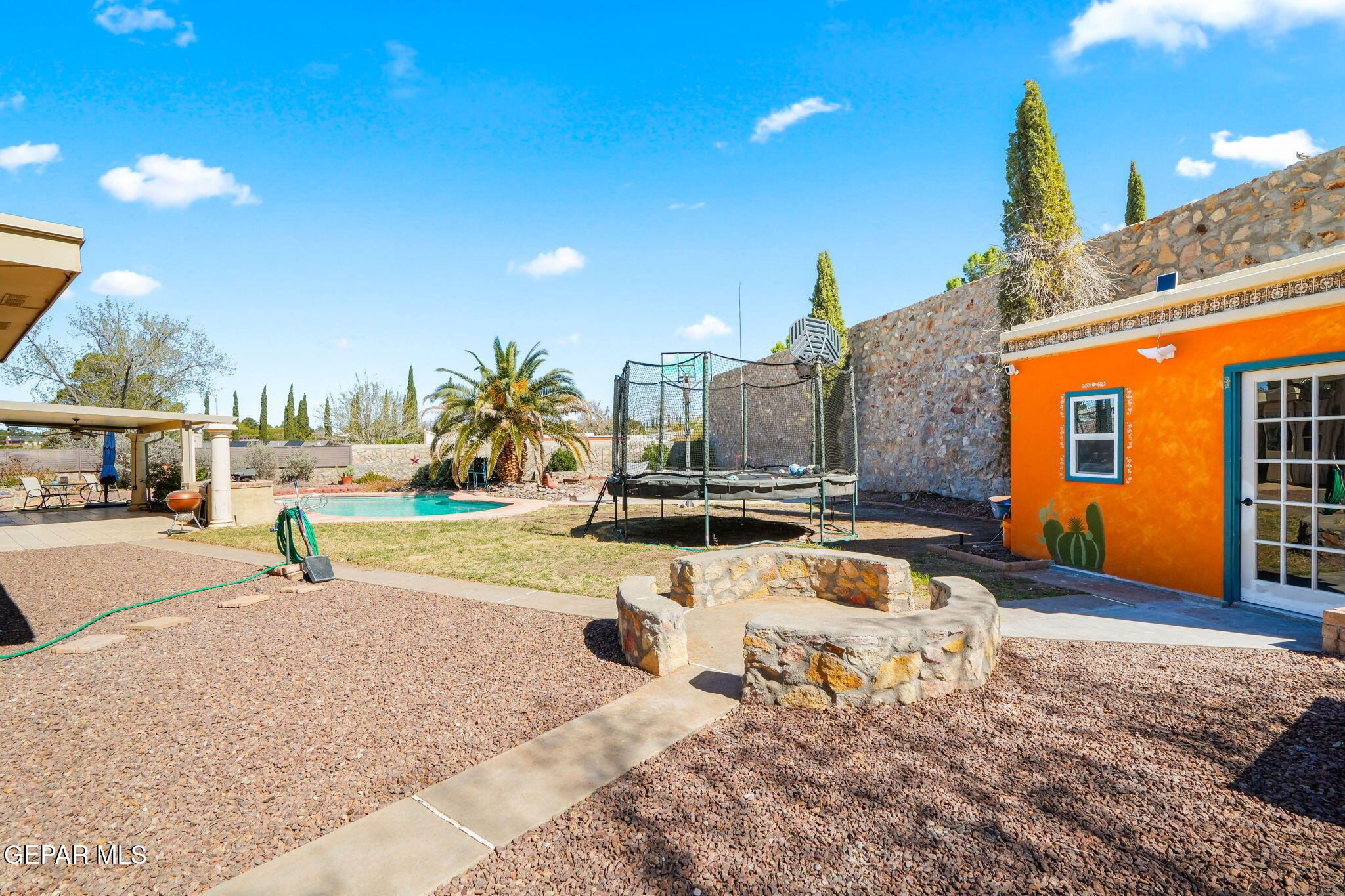 6953 La Cadena Drive