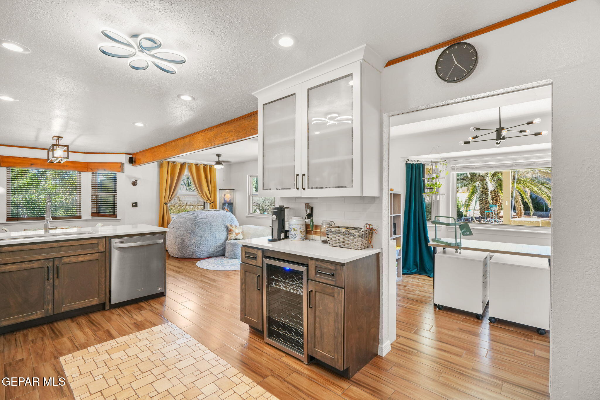 6953 La Cadena Drive