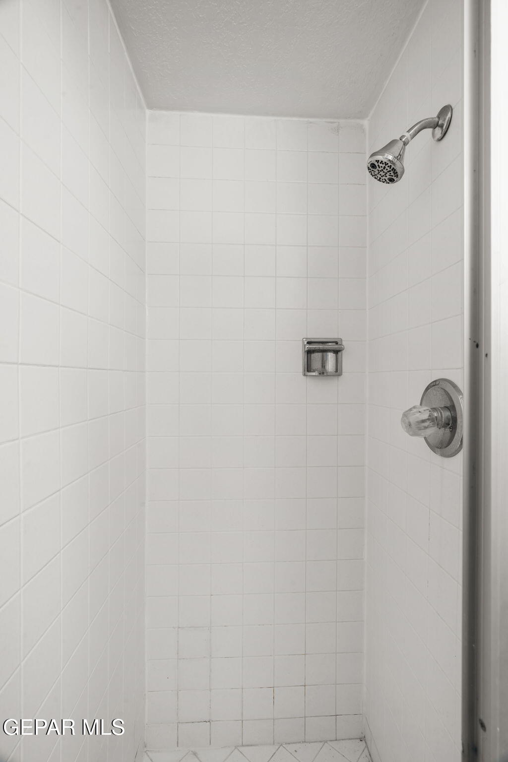 6953 La Cadena Drive