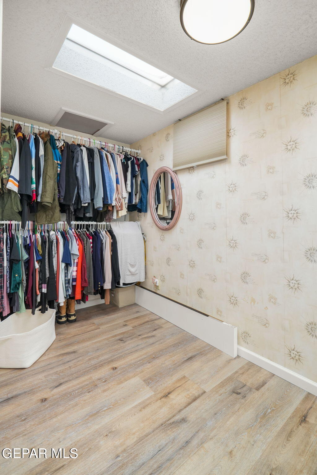 6953 La Cadena Drive