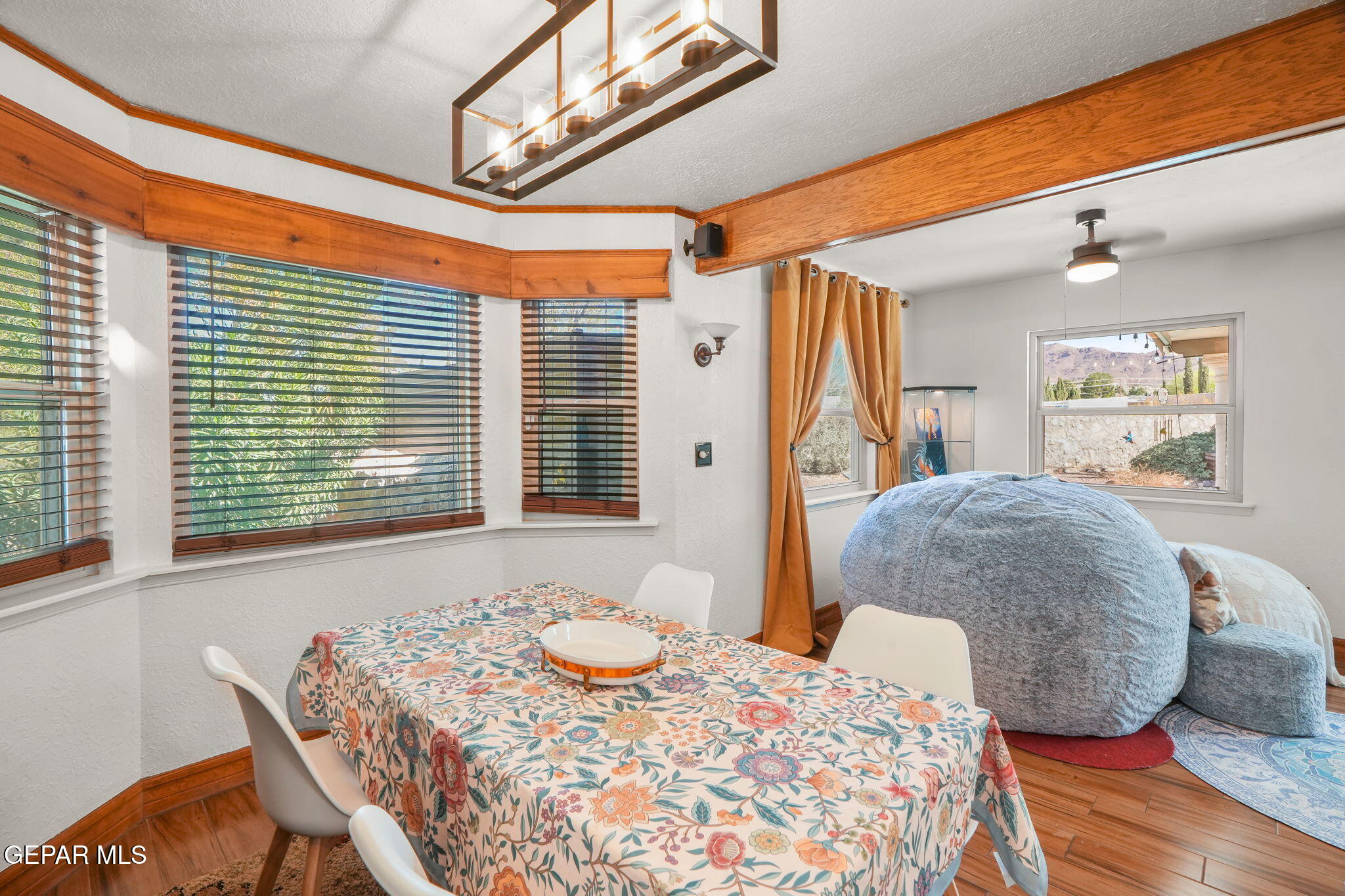 6953 La Cadena Drive