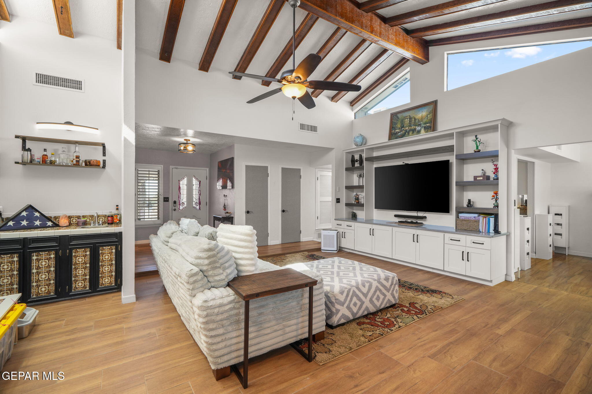 6953 La Cadena Drive