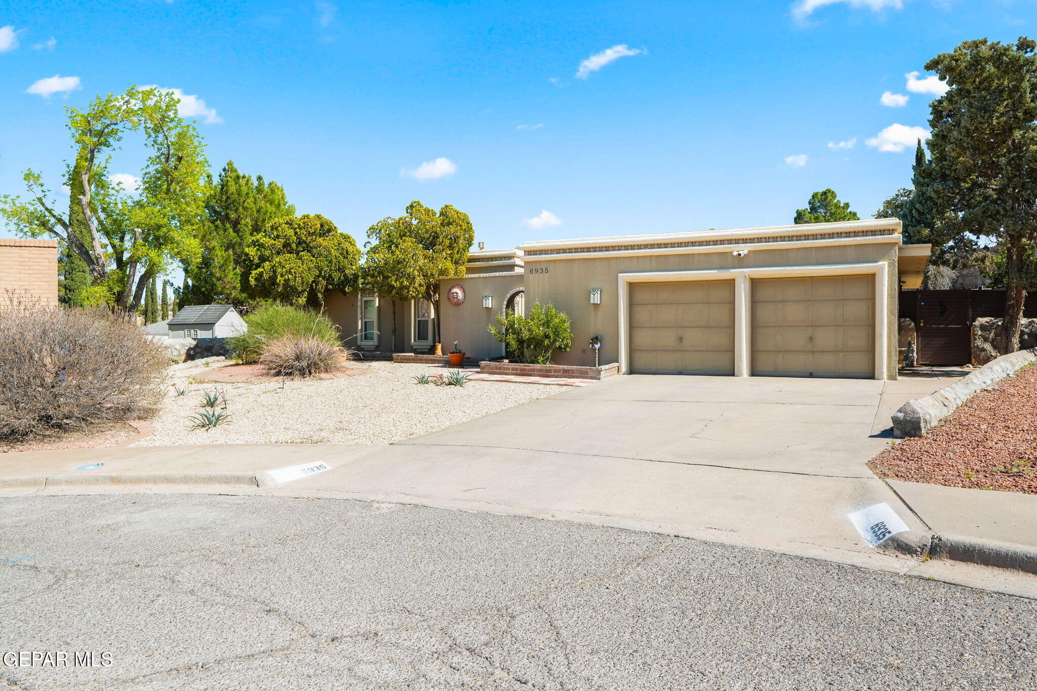 6953 La Cadena Drive