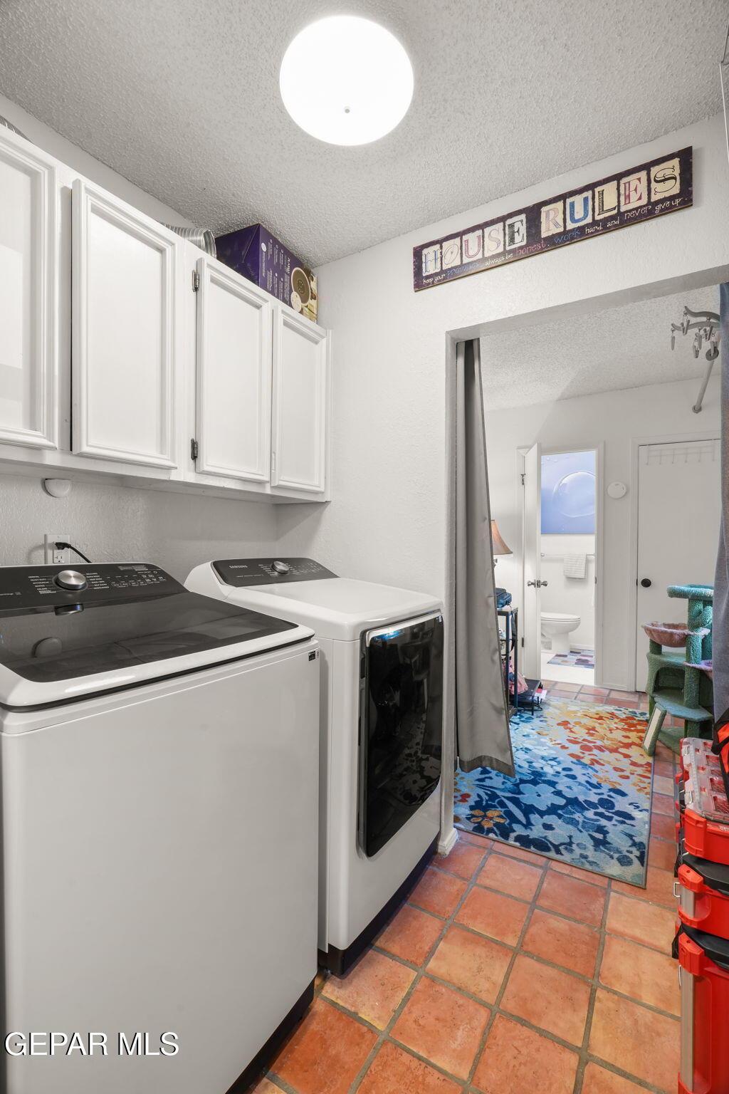 6953 La Cadena Drive