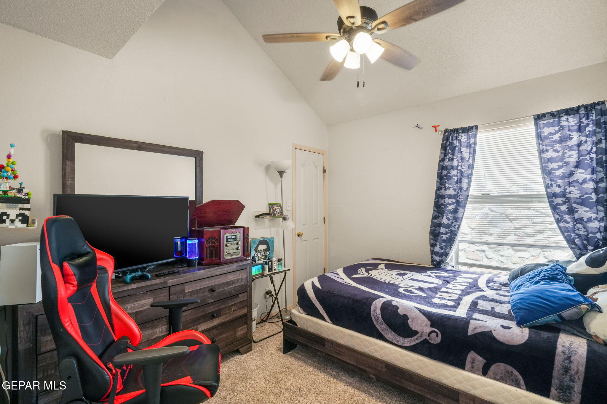 7987 NIGHT FALL Place