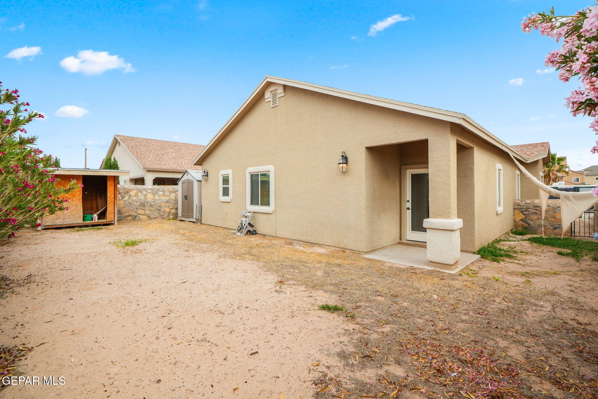 14353 N CAVE Drive