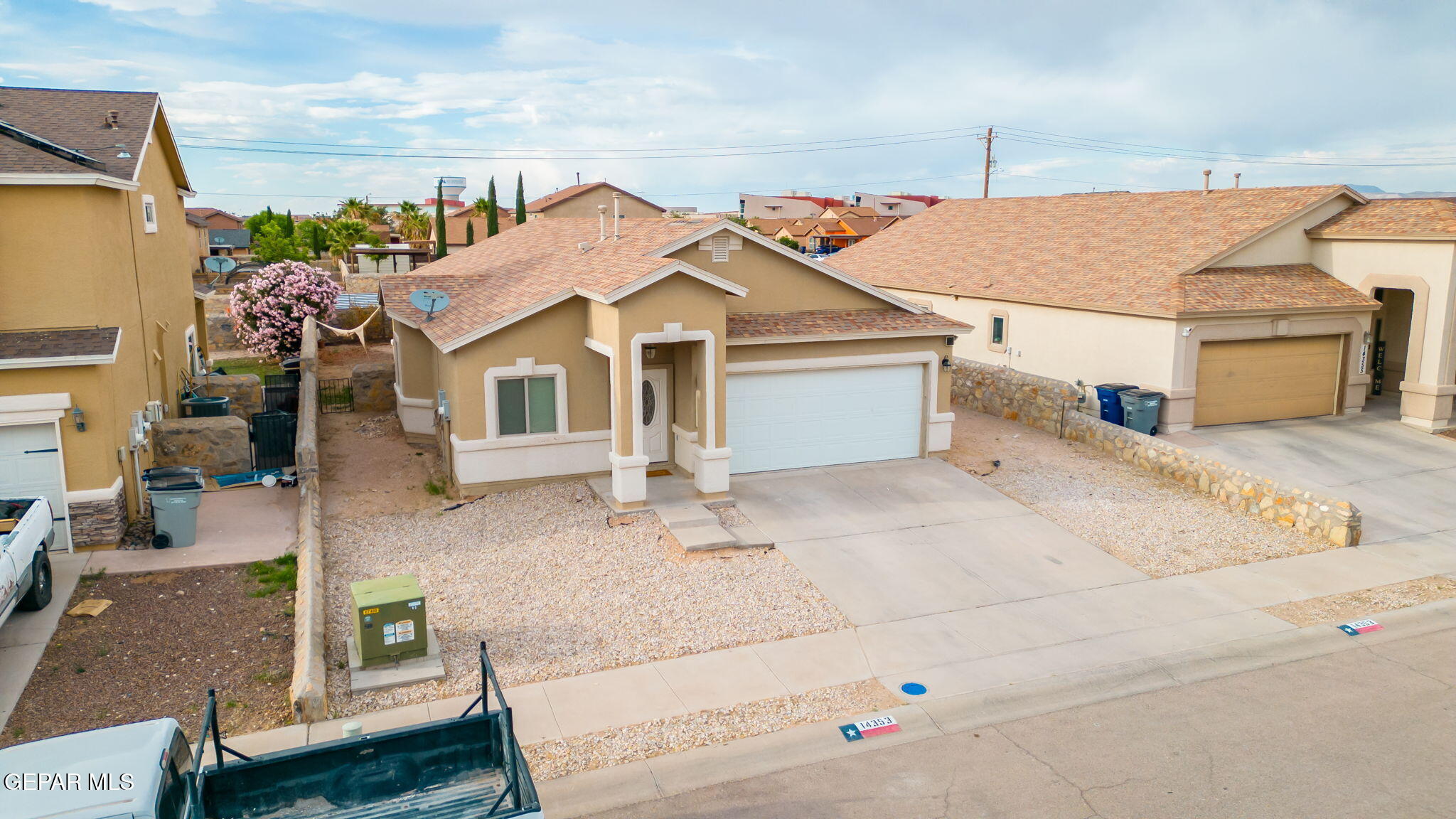 14353 N CAVE Drive