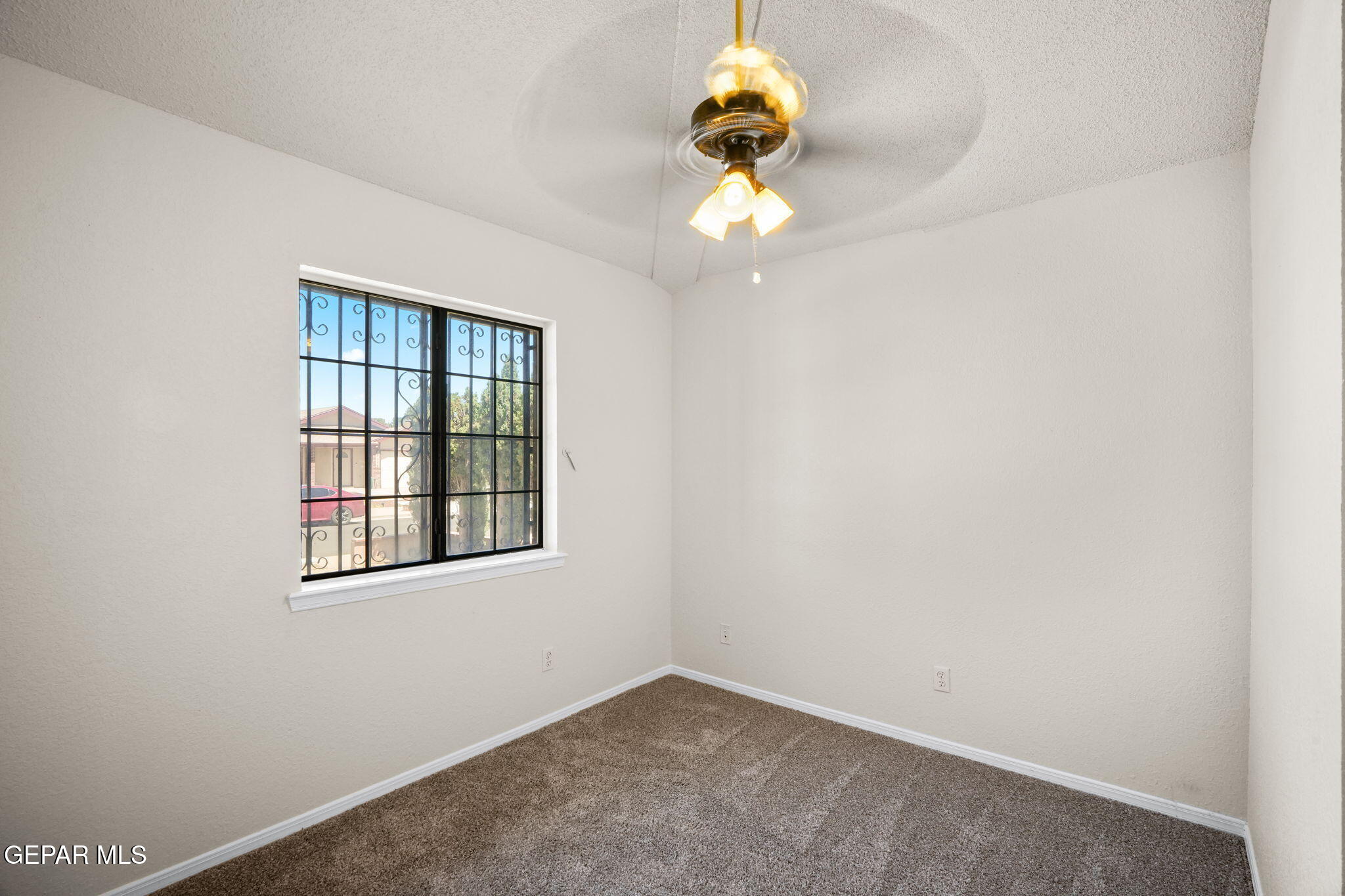 1553 KOLLIKER Drive
