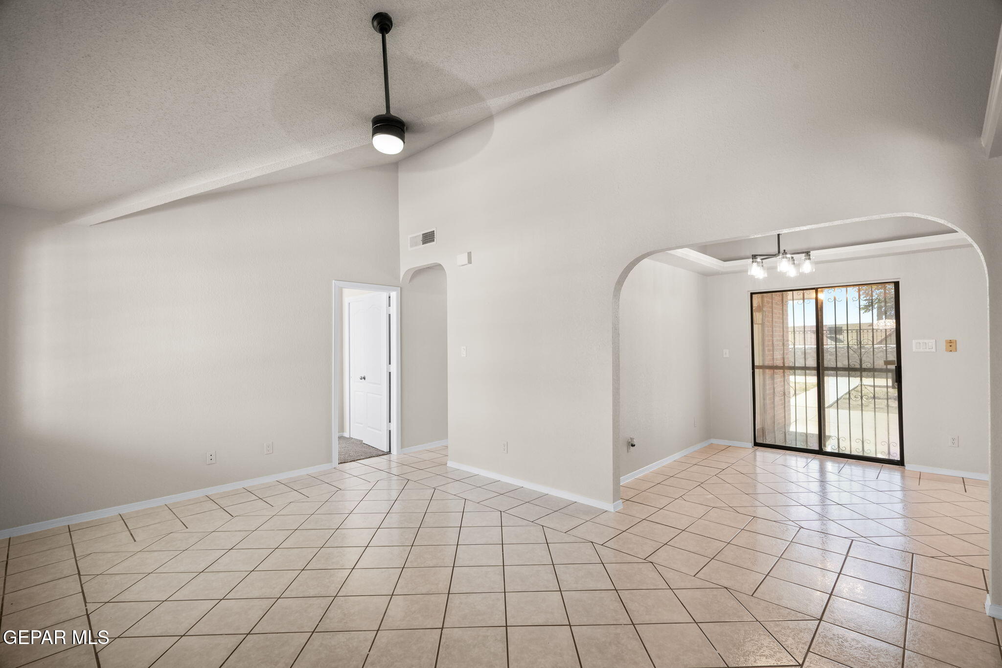 1553 KOLLIKER Drive