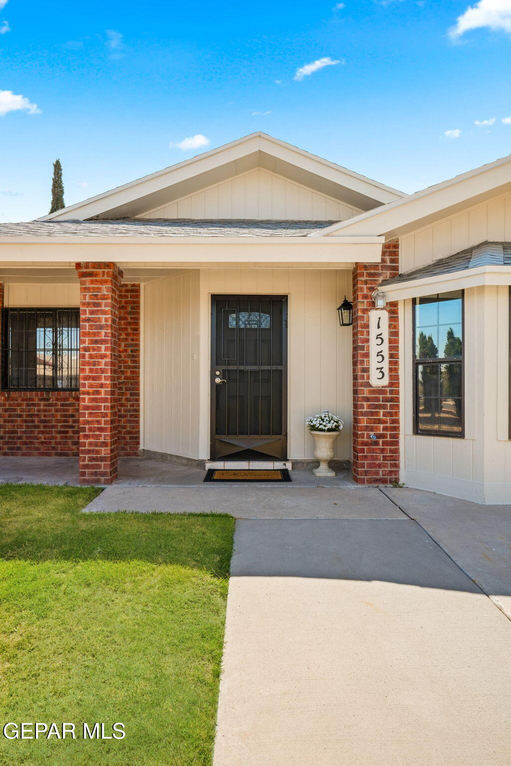1553 KOLLIKER Drive