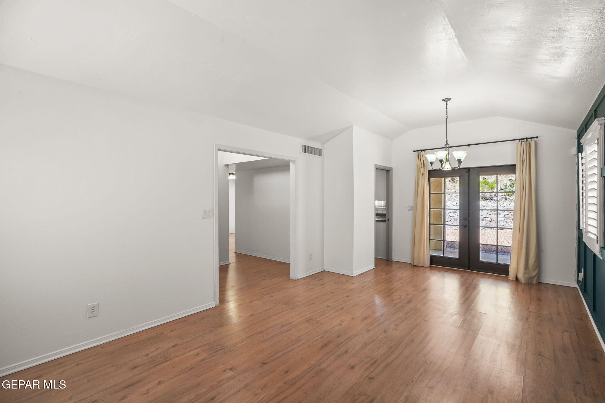 773 VILLA VANESSA Drive