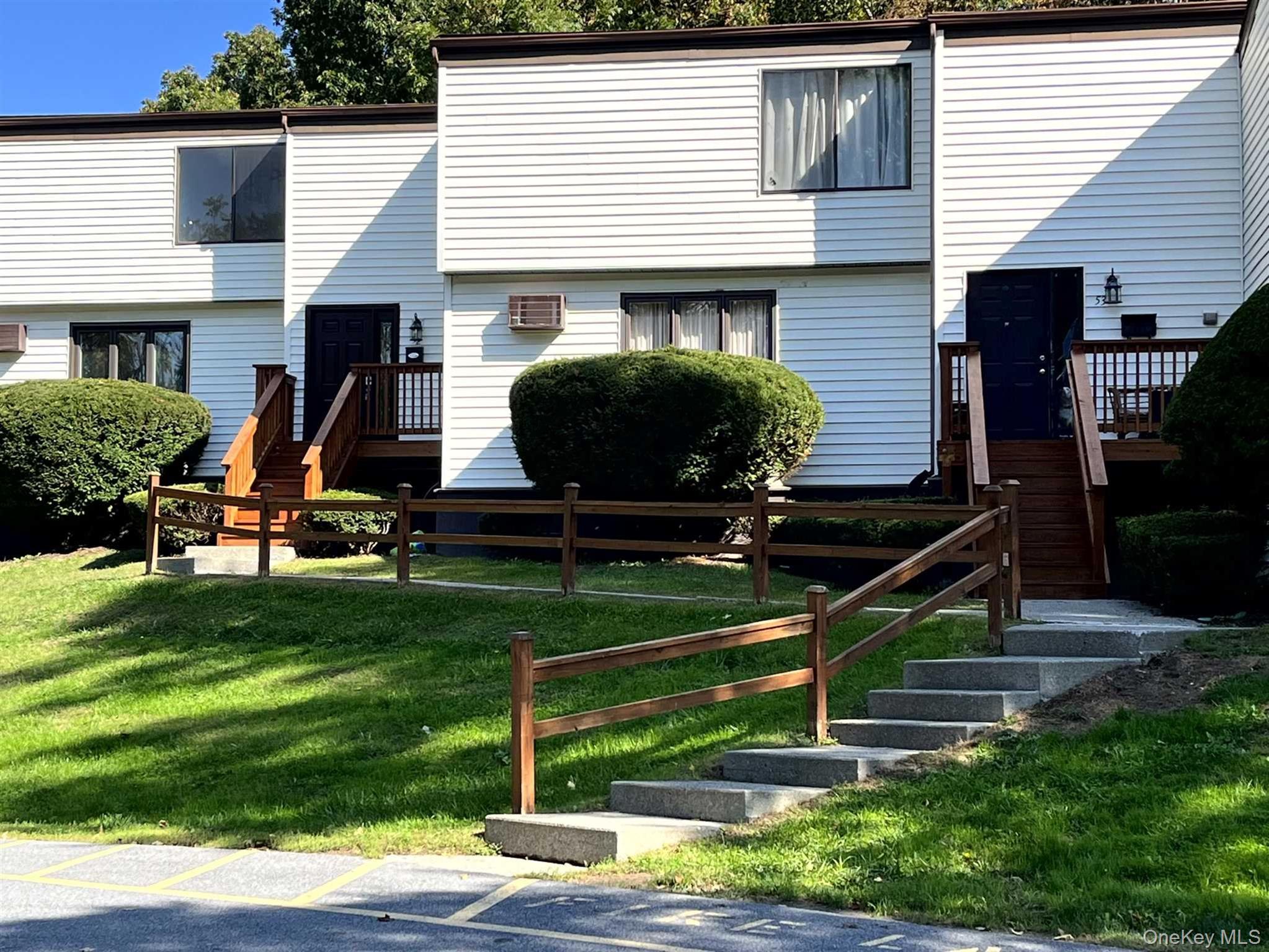3 Hook Road Unit: 52