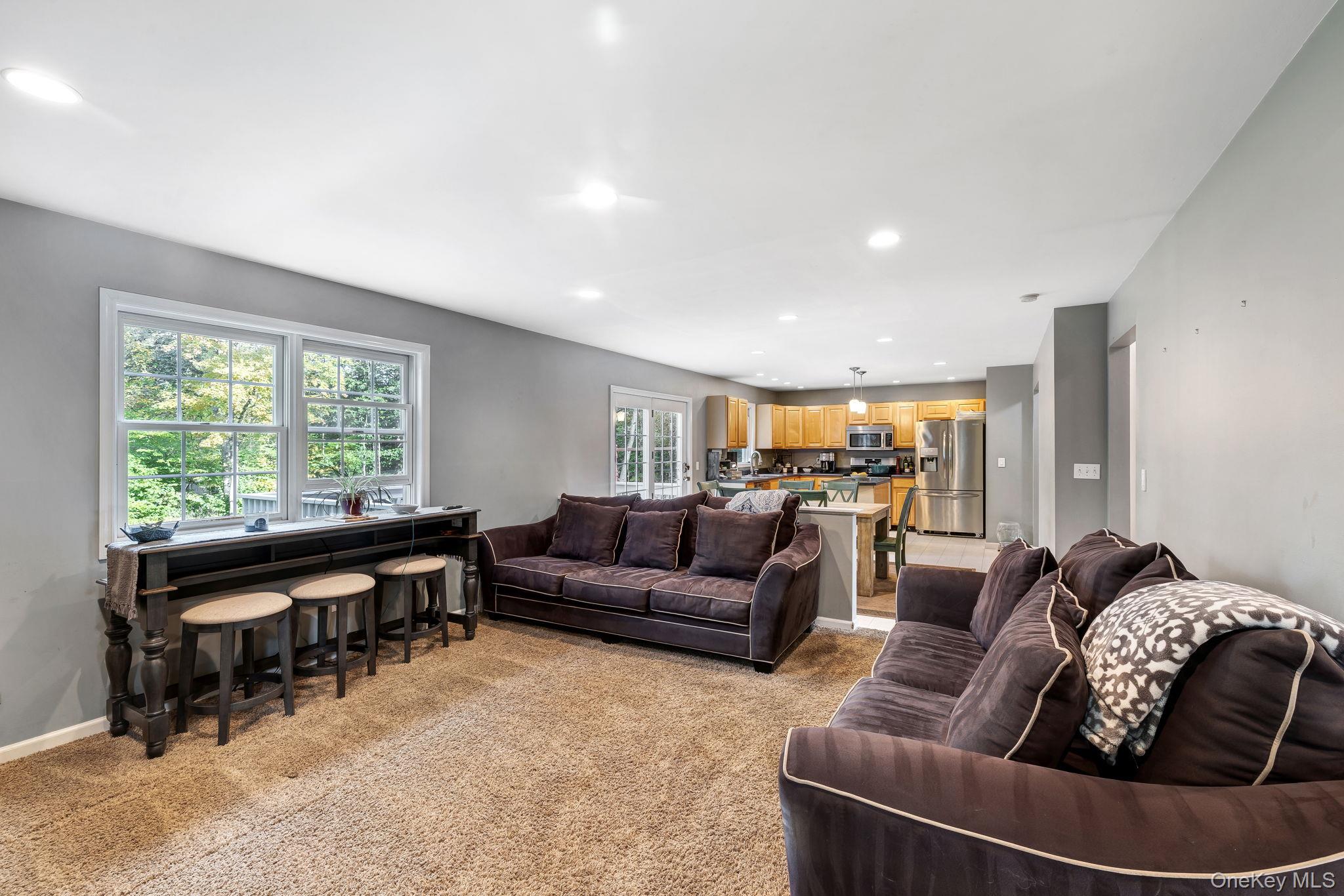 26 Hollyberry Drive