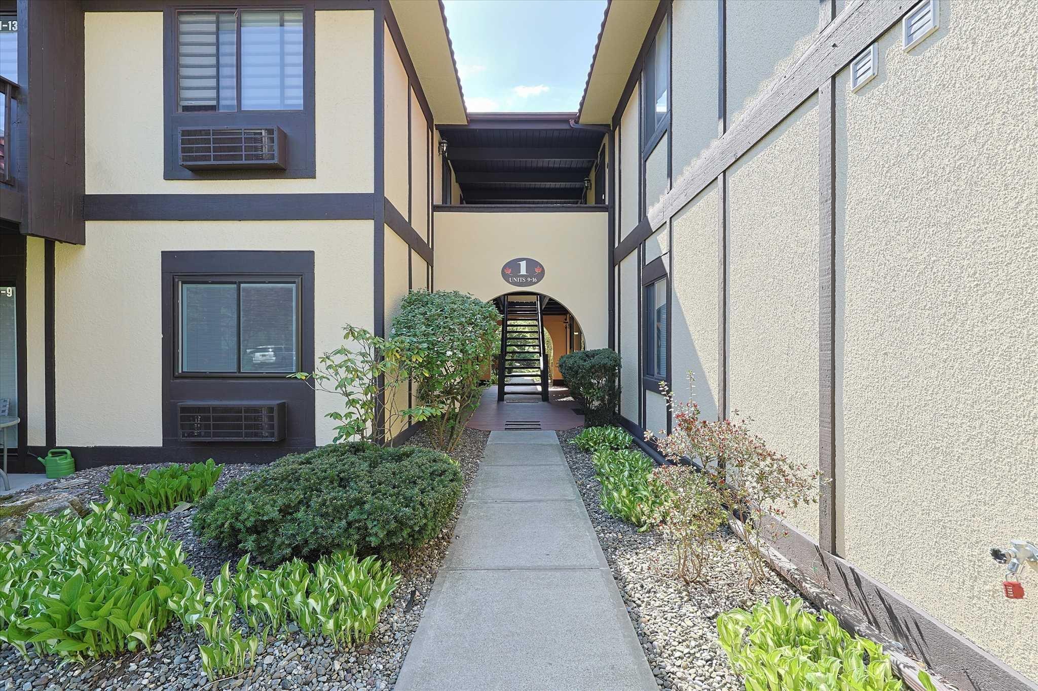1 LOUDON Drive Unit: 15