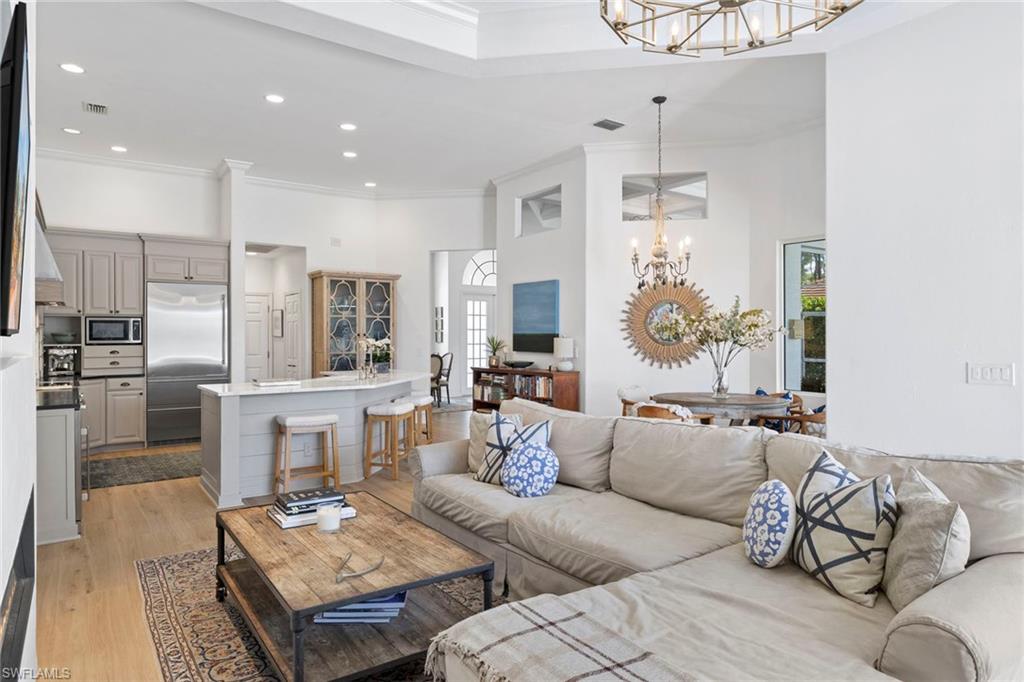 9660 Wilshire Lakes BLVD