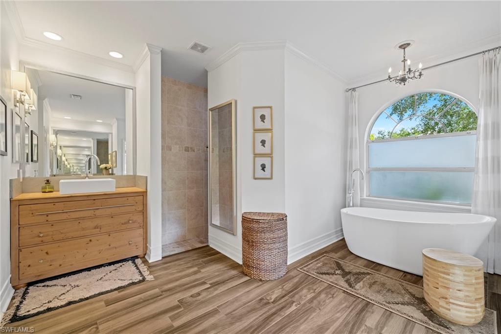 9660 Wilshire Lakes BLVD