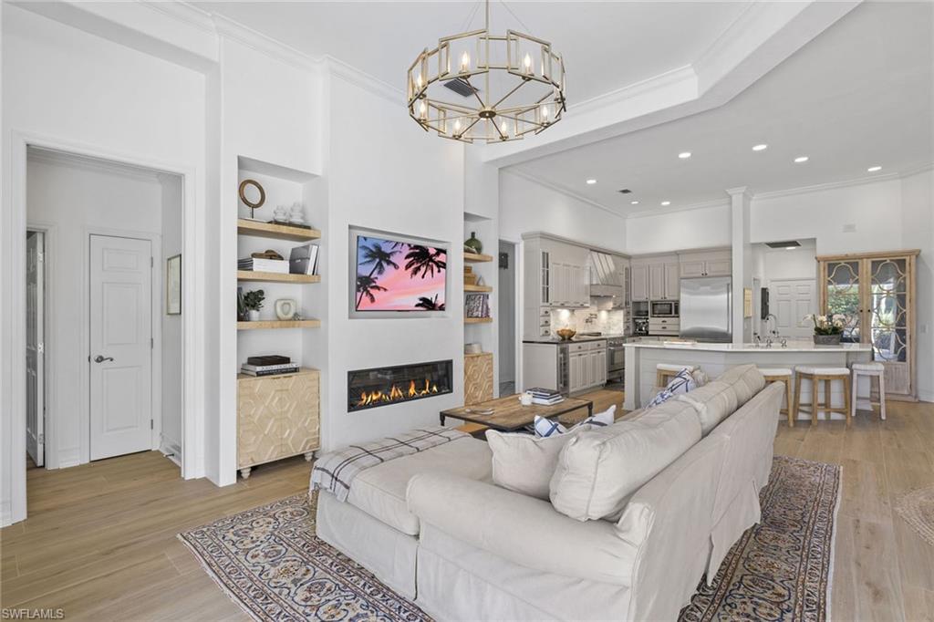 9660 Wilshire Lakes BLVD