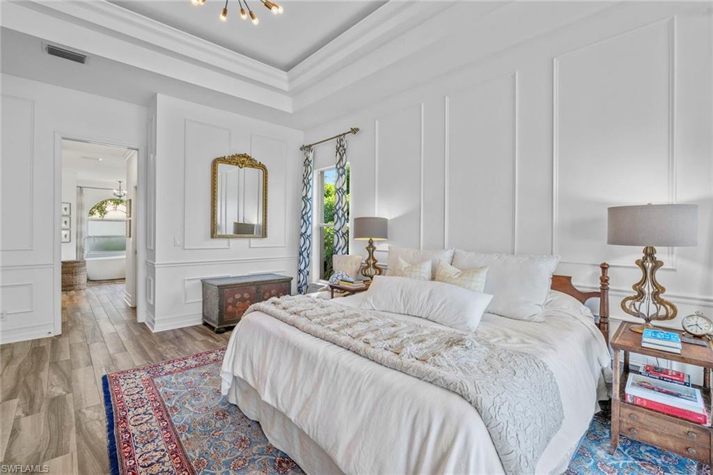 9660 Wilshire Lakes BLVD