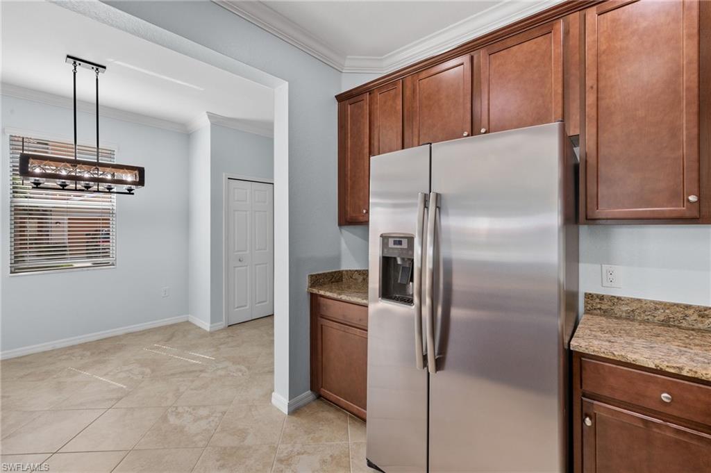 8894 Via Isola CT