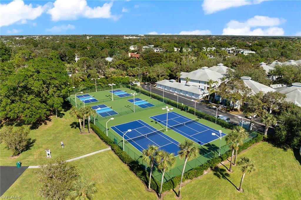 2376 Pine Woods CIR # 1