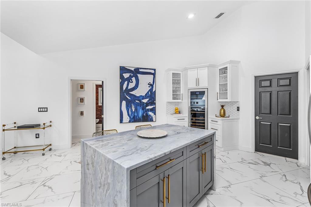 2376 Pine Woods CIR # 1