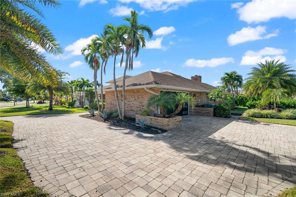 2376 Pine Woods CIR # 1