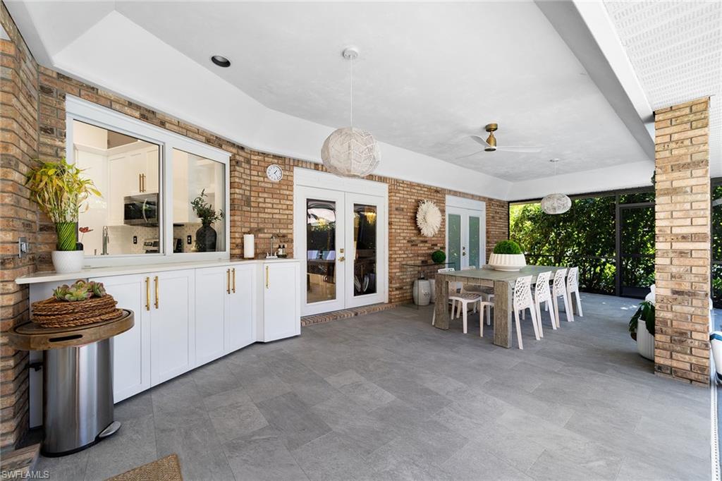 2376 Pine Woods CIR # 1