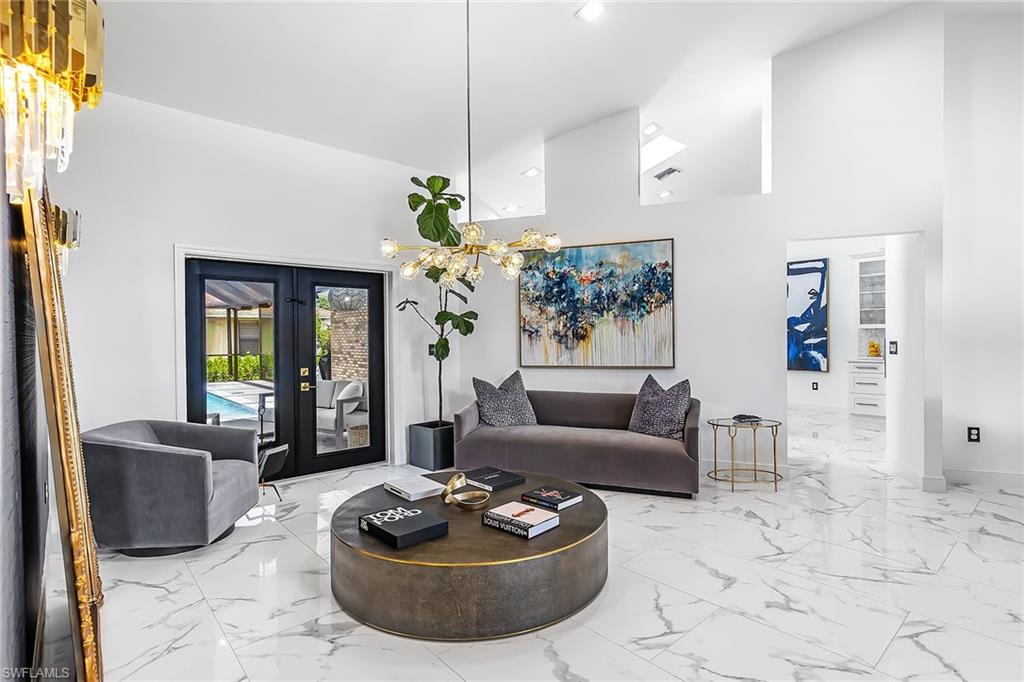 2376 Pine Woods CIR # 1