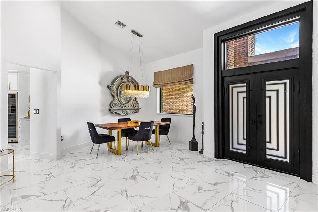 2376 Pine Woods CIR # 1