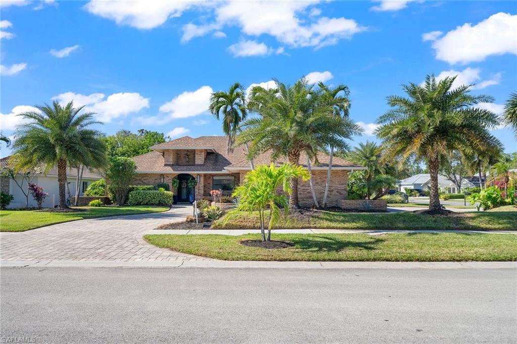 2376 Pine Woods CIR # 1