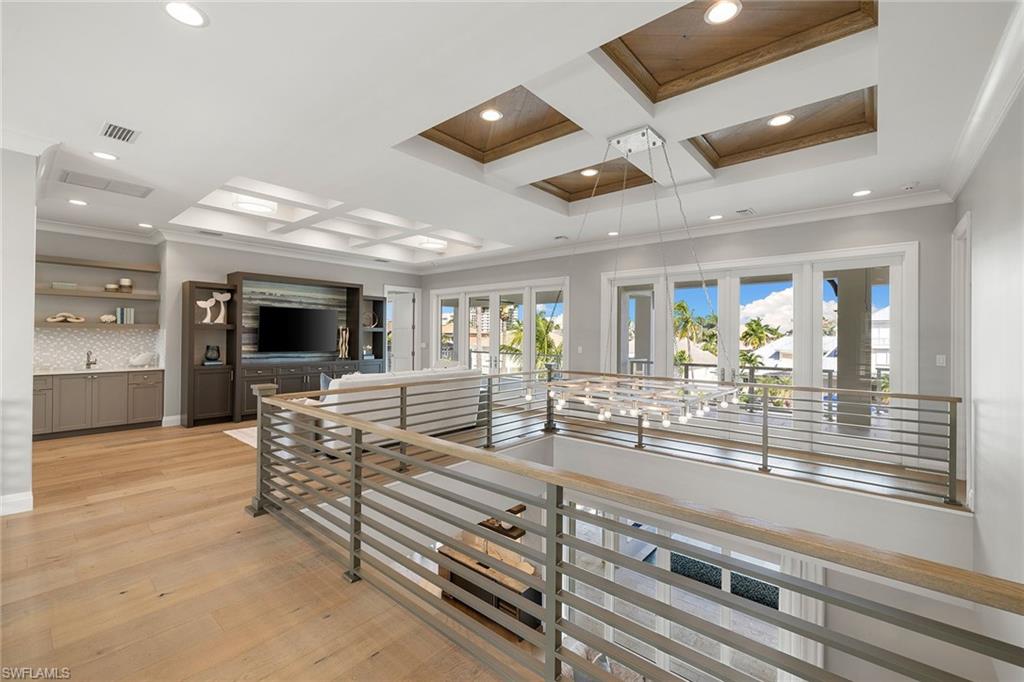 175 Conners AVE, NAPLES