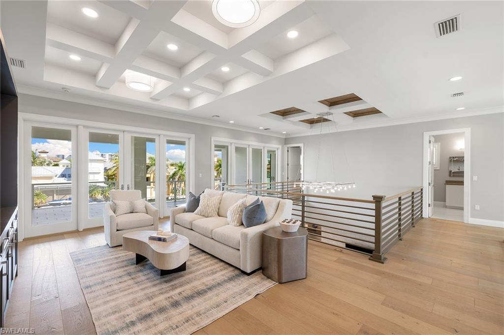 175 Conners AVE, NAPLES