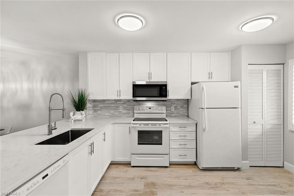 3071 Sandpiper Bay CIR # L205, NAPLES Unit: L205