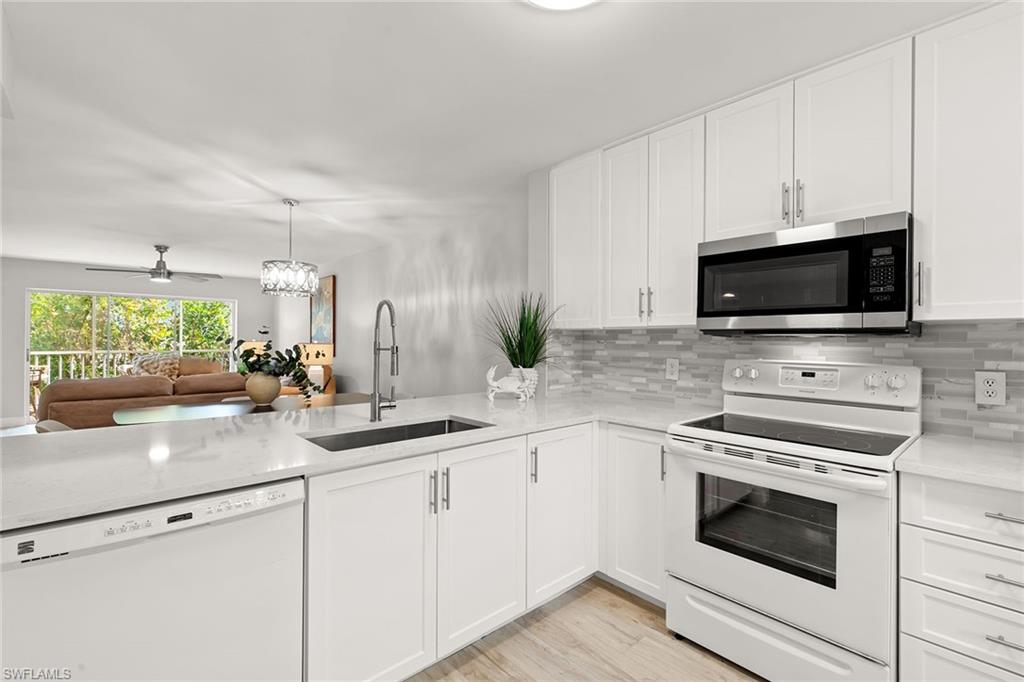 3071 Sandpiper Bay CIR # L205, NAPLES Unit: L205