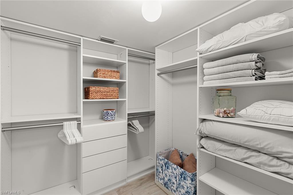 3071 Sandpiper Bay CIR # L205, NAPLES Unit: L205