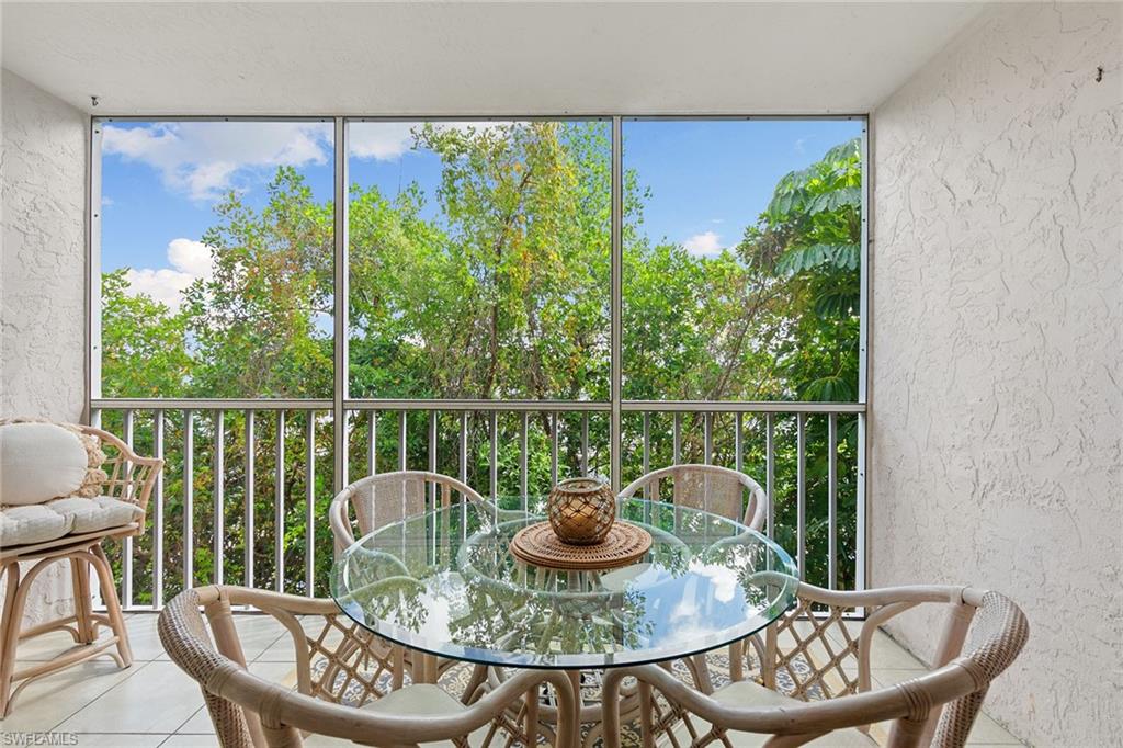 3071 Sandpiper Bay CIR # L205, NAPLES Unit: L205
