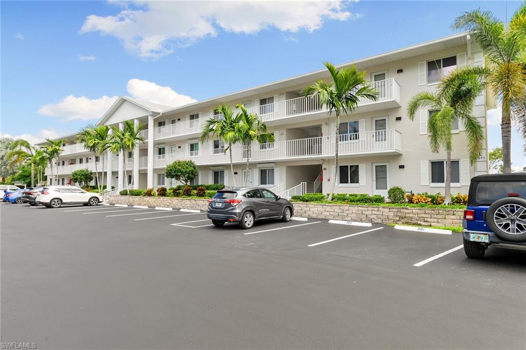 3071 Sandpiper Bay CIR # L205, NAPLES Unit: L205